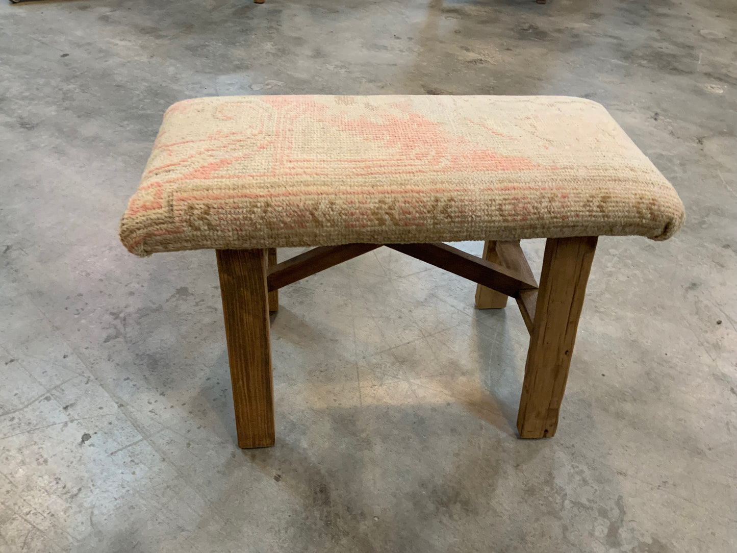 Med - Vintage Rug Upholstered Wood Bench