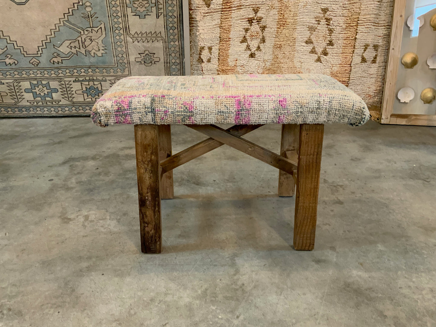 Med - Vintage Rug Upholstered Wood Bench