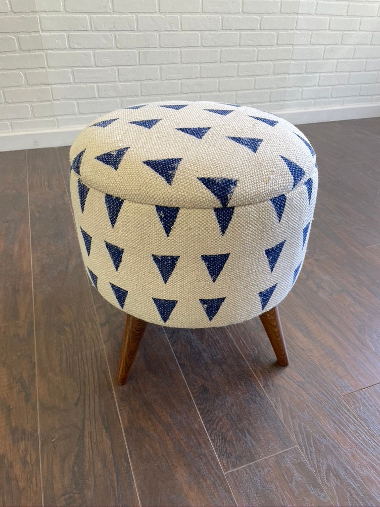 Round Wood Print Upholstered Ottoman - Med TOSS126