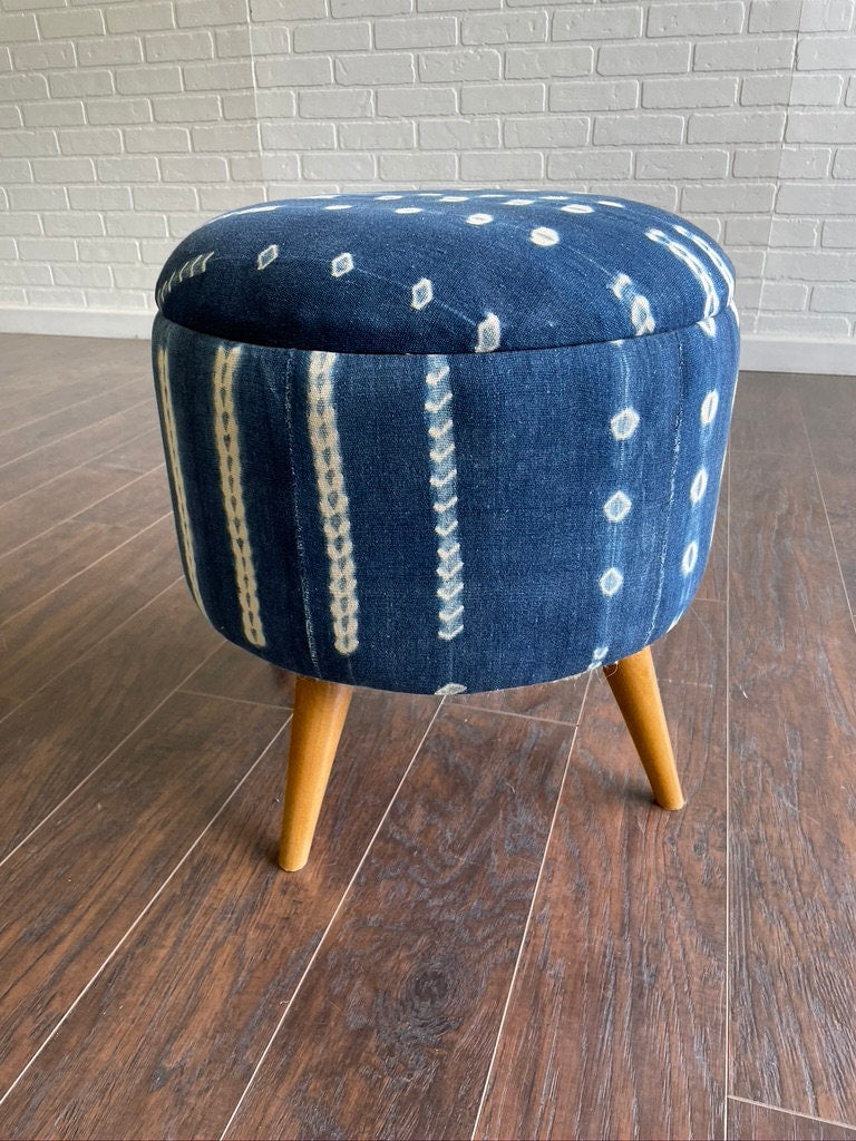 Round Turkish Upholstered Ottoman Mud Cloth - Med TOUS112